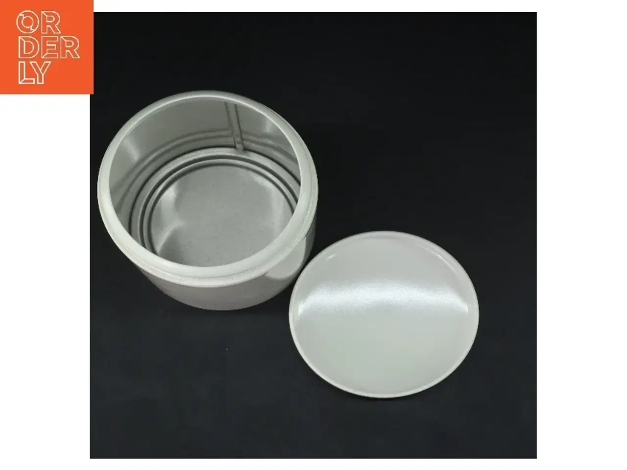 Billede 3 - Hvid te dåse (str. Ø 10 cm højde 17,5 cm)