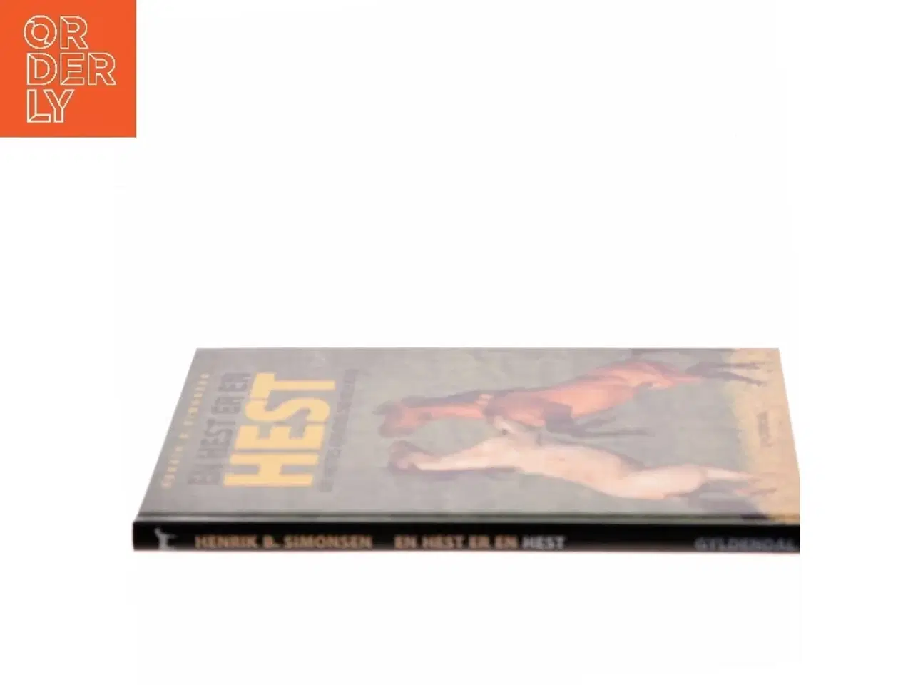 Billede 2 - En hest er en hest : om hestes adfærd og velfærd af Henrik B. Simonsen (f. 1939) (Bog)