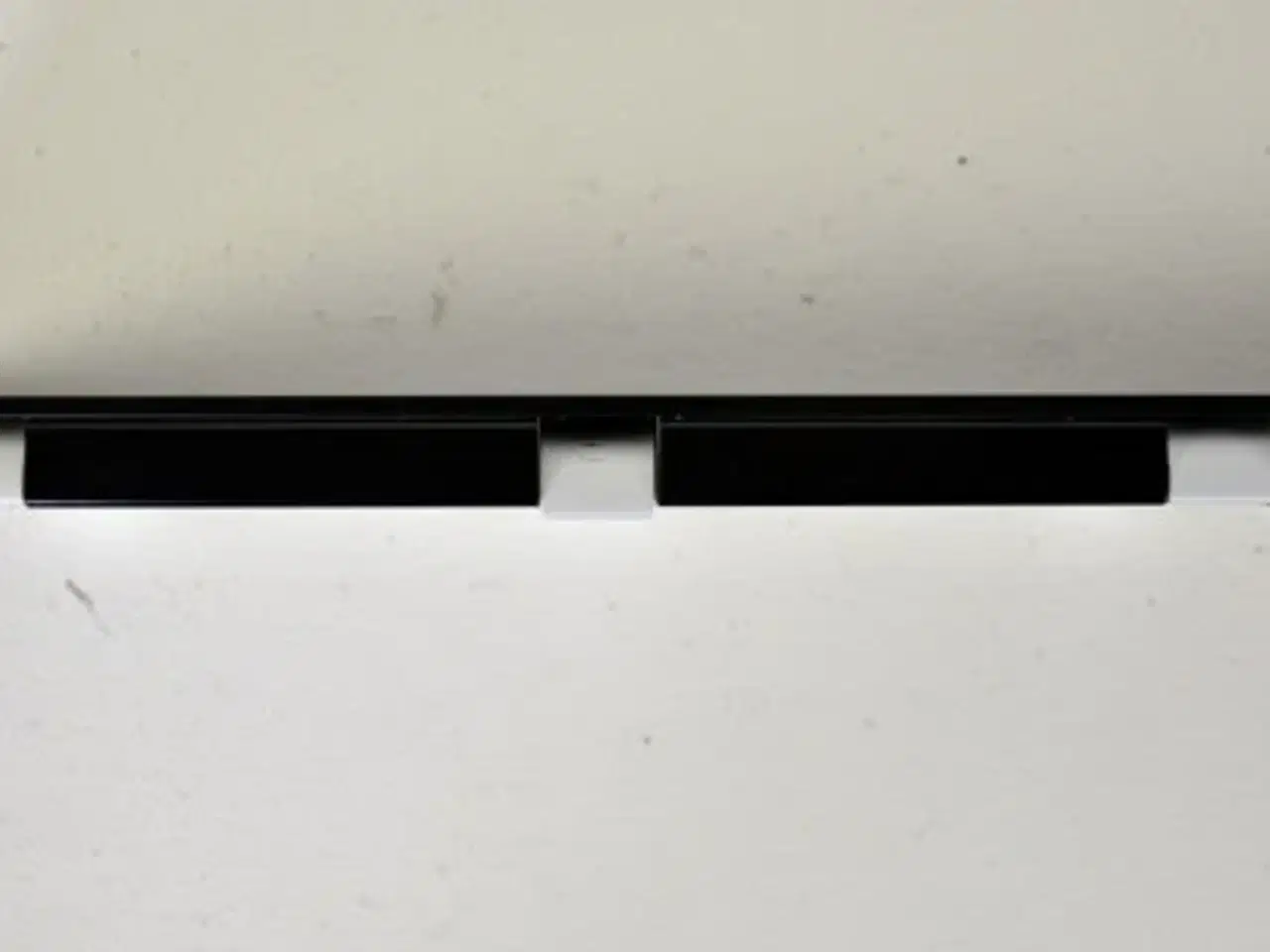 Billede 6 - Knax knagerække i sort med 8 alu knage