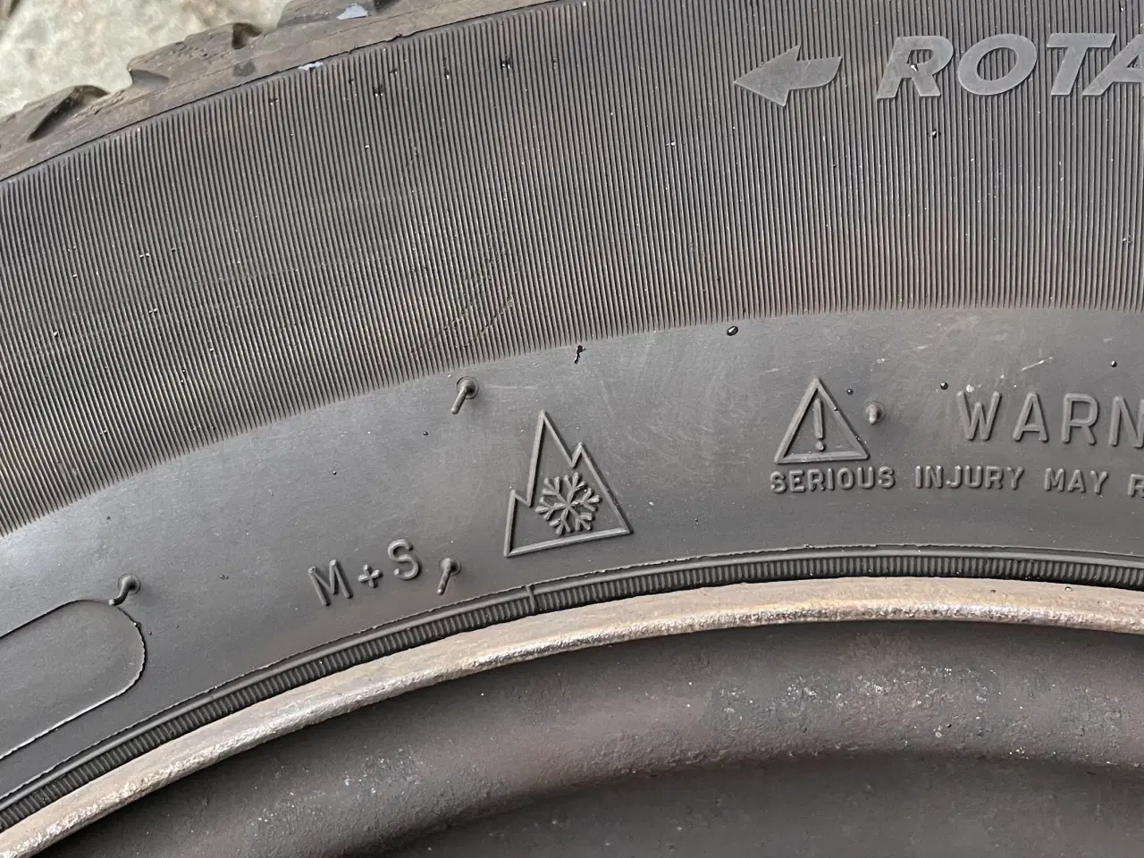 Billede 2 - Michelin vinterdæk på stålfælge.