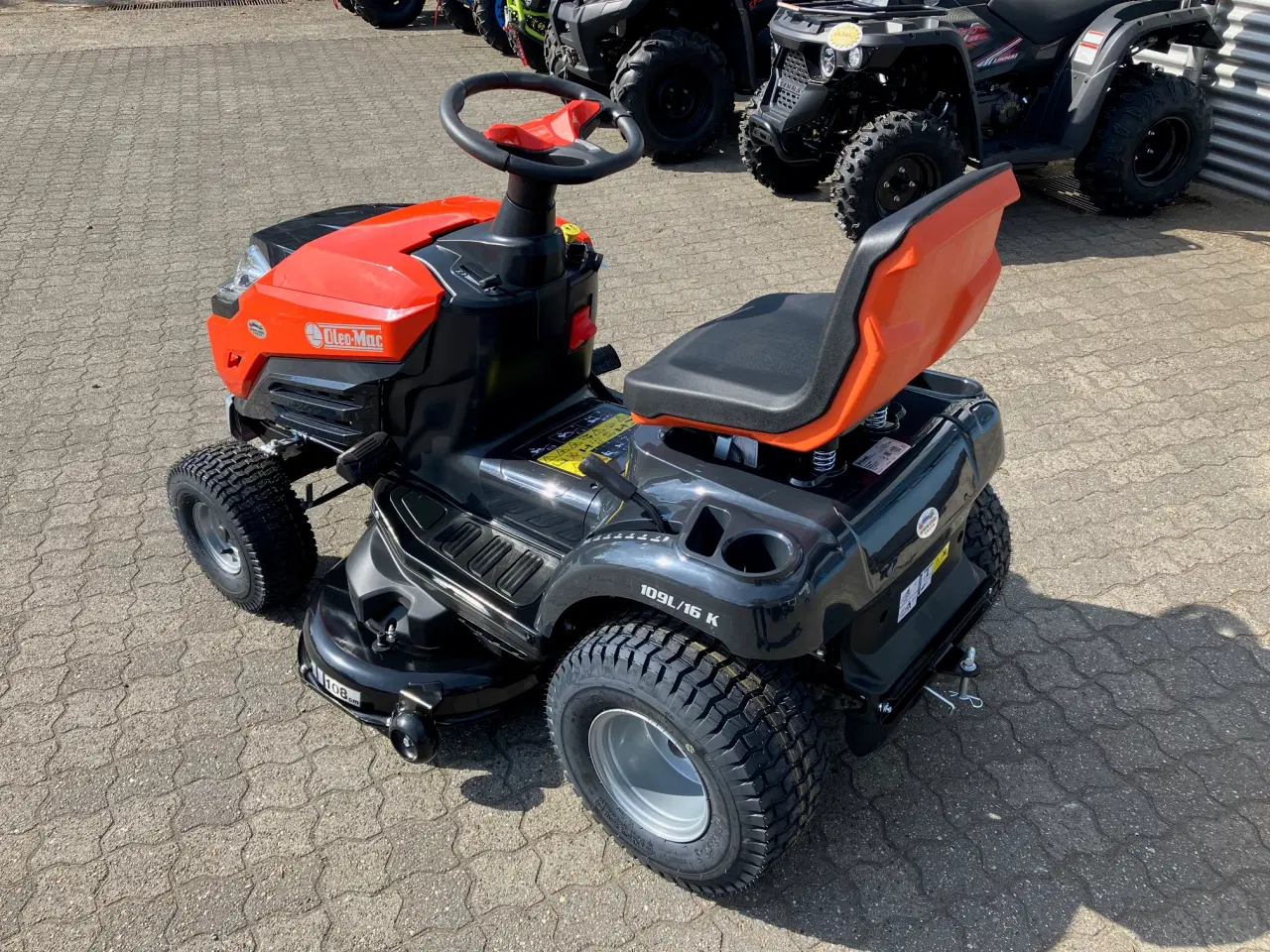 Billede 6 - Oleo Mac plænetraktor, 42", hydro