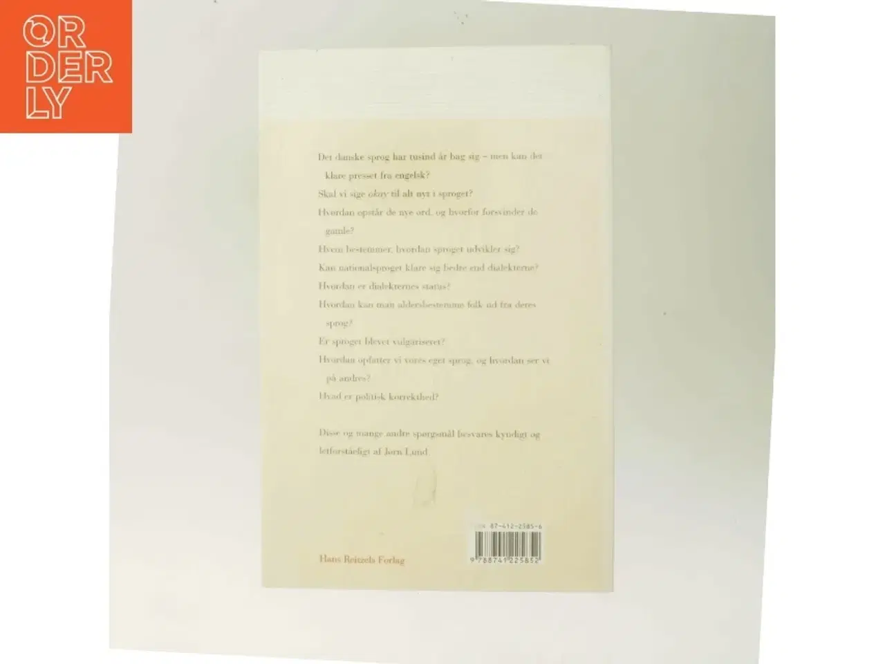 Billede 3 - Sproglig status : syv kapitler om det danske sprog af Jørn Lund (f. 1946) (Bog)
