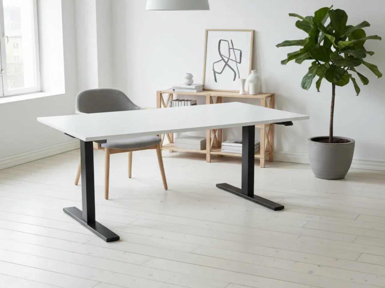 Billede 2 - Linak Hæve/sænkebord – Hvid/Sort Stel 140x80