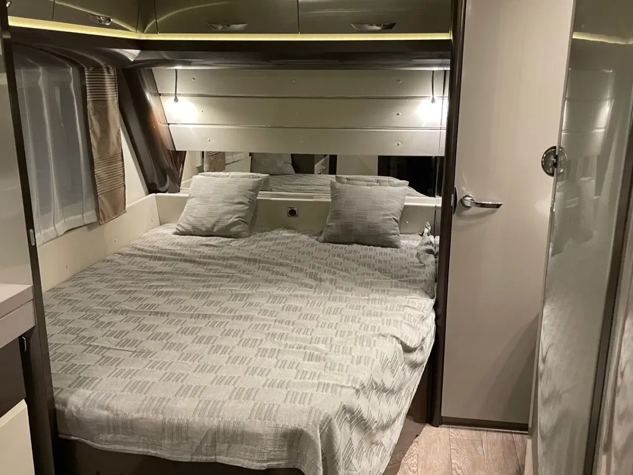 Billede 5 - Hobby Premium 560 CFE (2017. Reg. f. gang 2019)