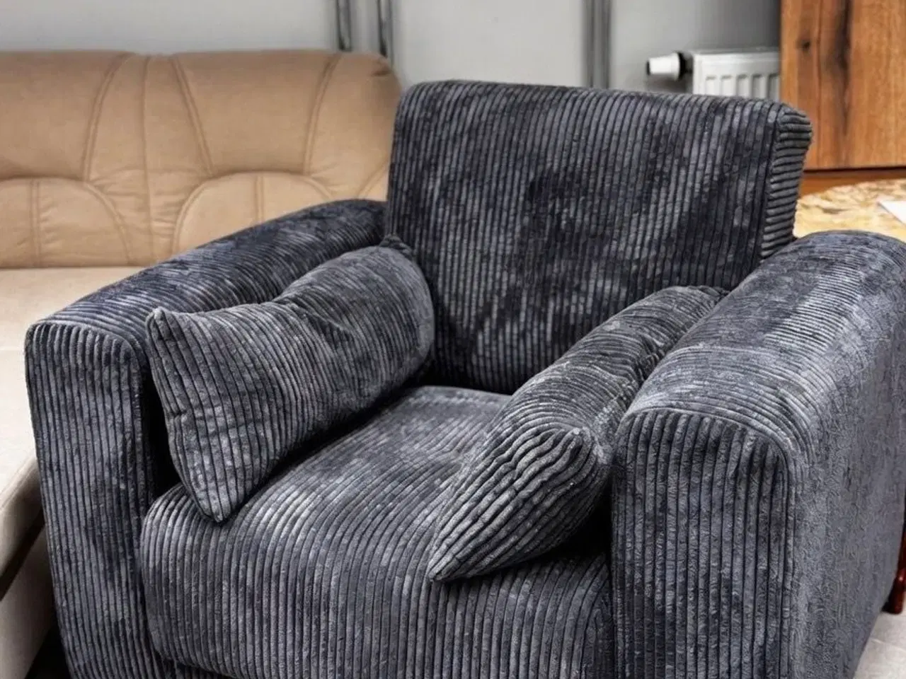 Billede 1 - Lænestol mørkegrå fløjl