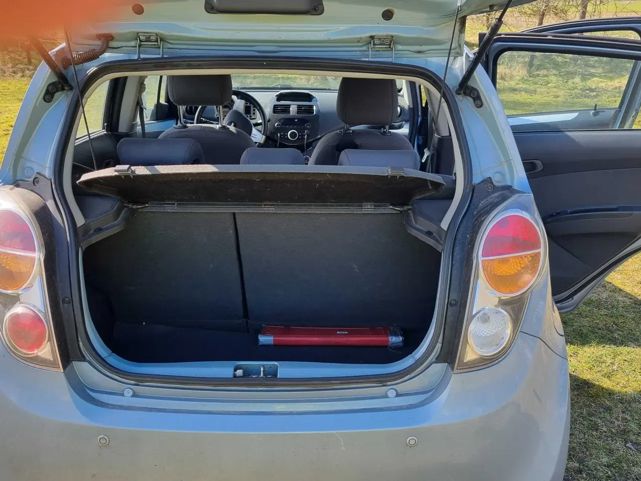 Billede 7 - Velholdt pendler bil