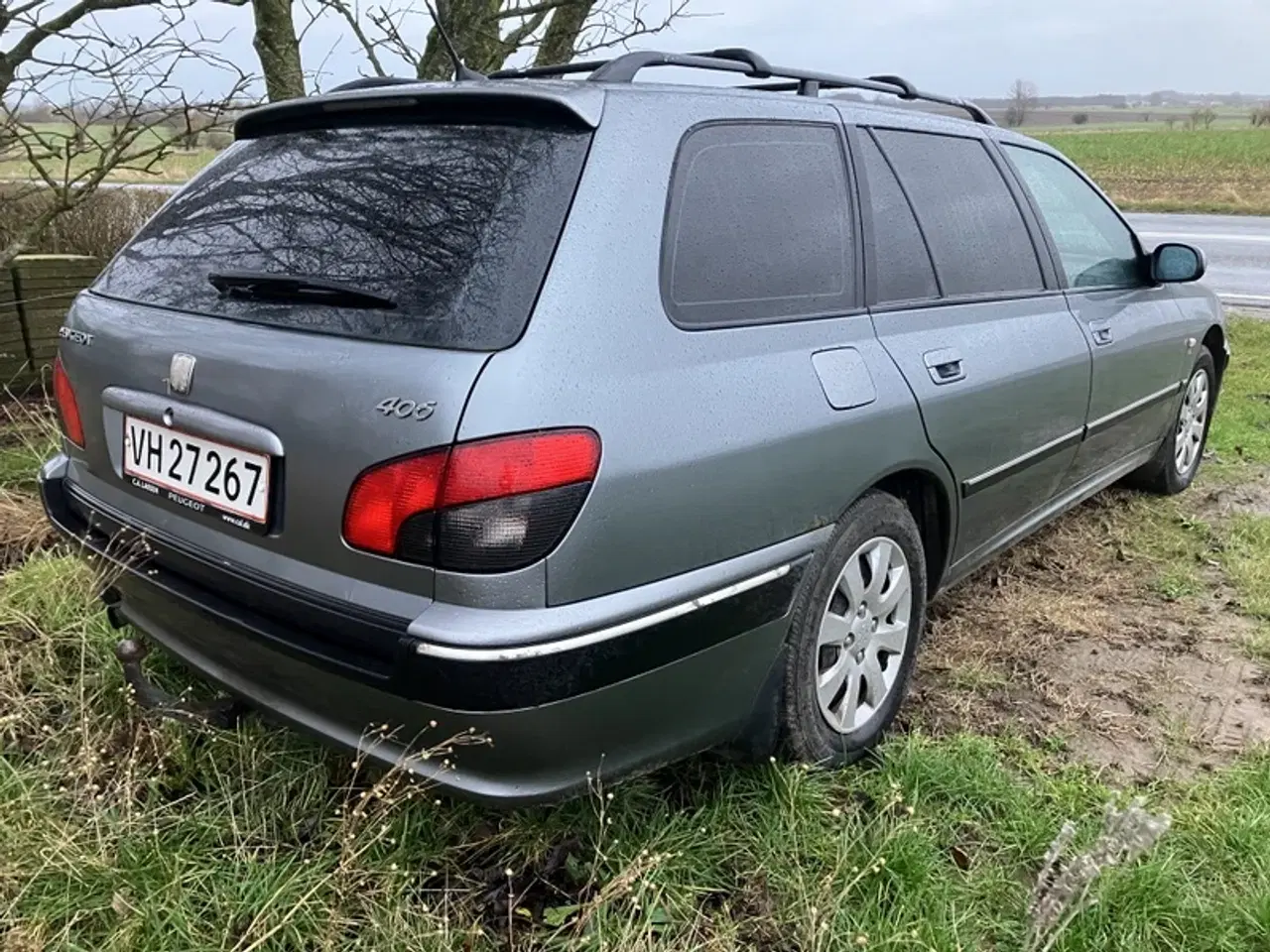 Billede 1 - Peugeot 406   1,8  st car