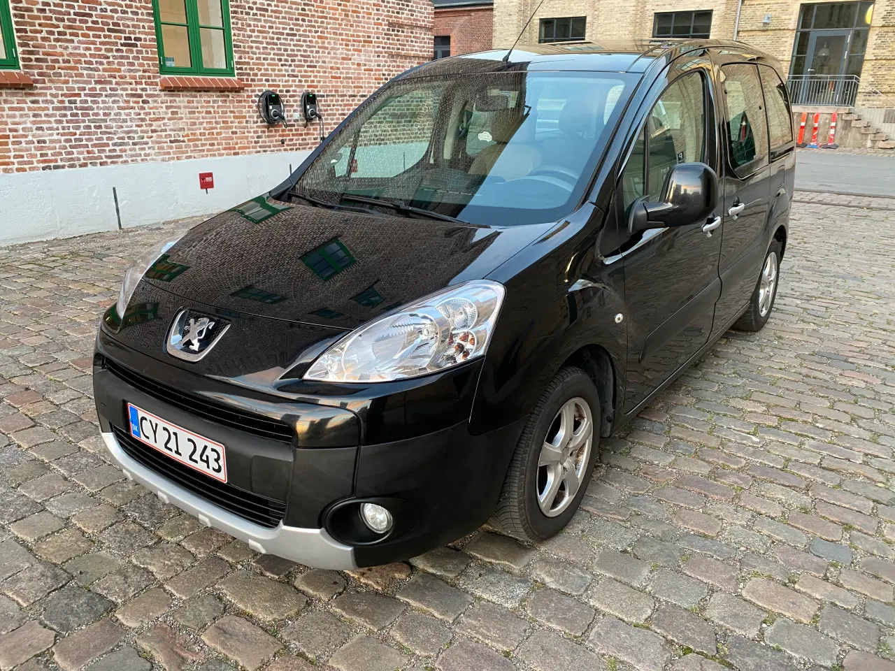Billede 8 - Peugeot Partner Tepee 1.6 hdi – Nysynet,