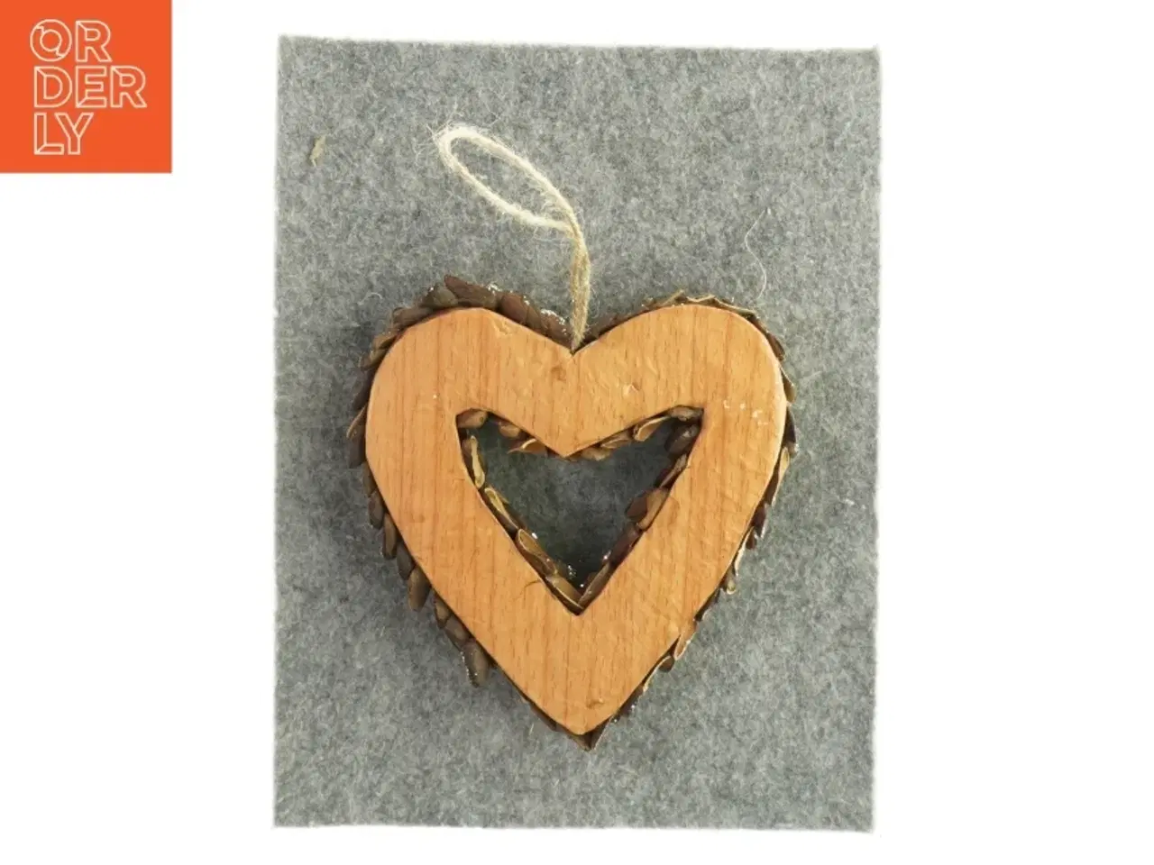 Billede 2 - Hjertet til ophængning (str. 13 x 13cm)