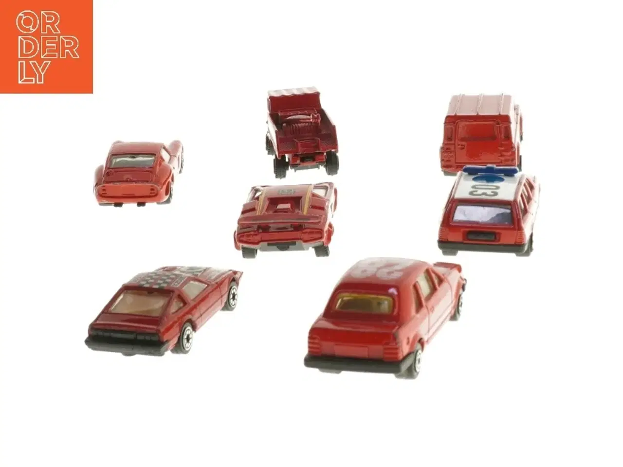 Billede 3 - Sæt med 7 røde legetøjsbiler (str. 7 stk 8x3,5 cm)