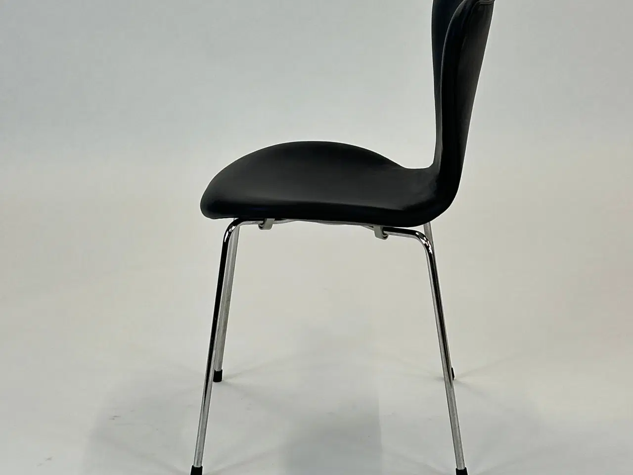 Billede 4 - Fritz Hansen | Series 7 Stol (Sort)