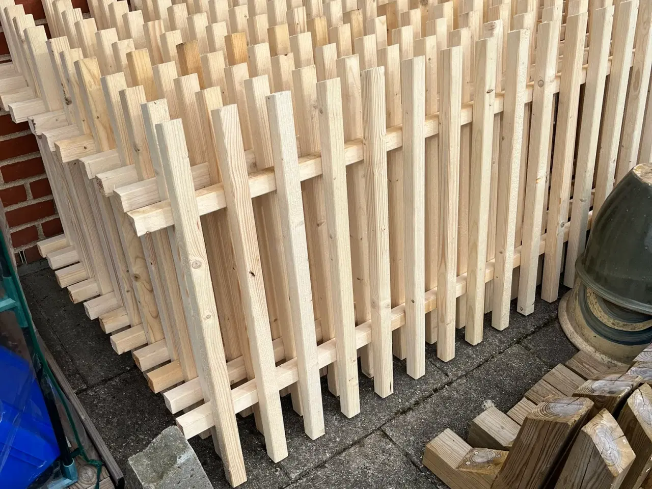 Billede 4 - Træhegn stakit i varmebehandlet træ