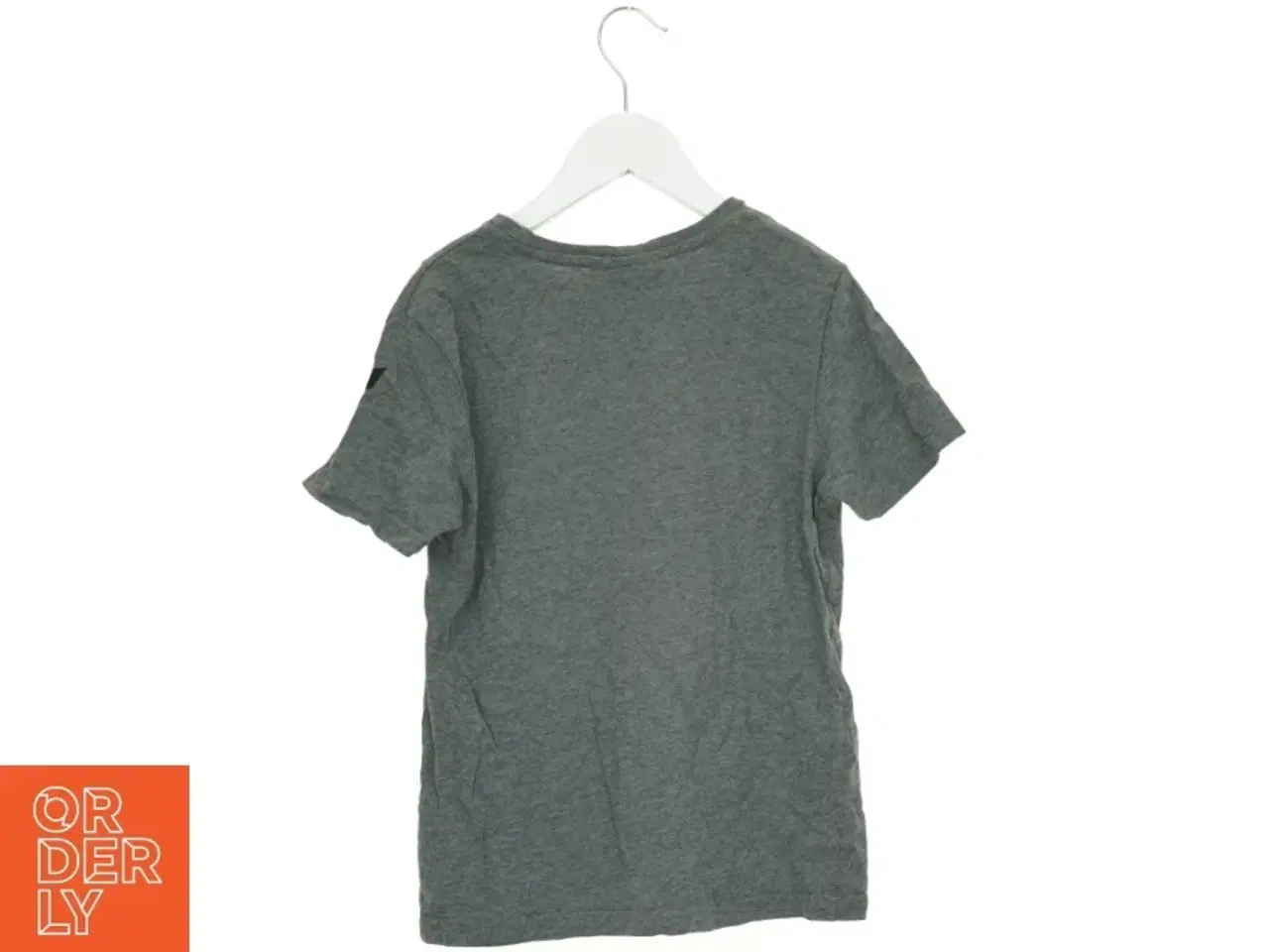 Billede 2 - T-Shirt fra Hummel (str. 134 cm)