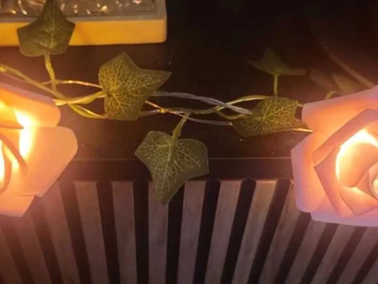 Billede 2 - Lyskæde Med Lyserøde Roser