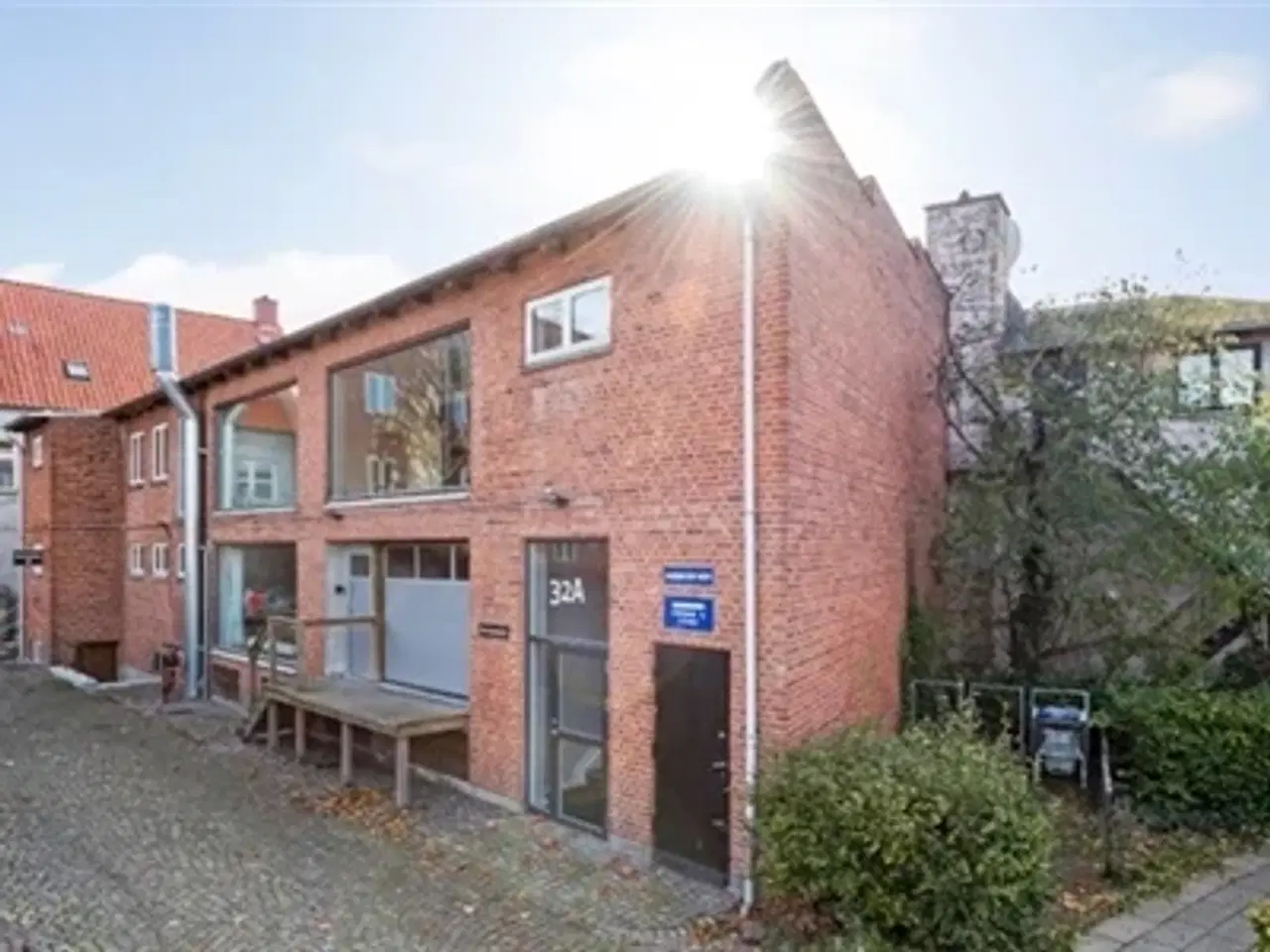 Billede 1 - En central og synlig adresse med nem adgang for både kunder, medarbejdere og leverandører.