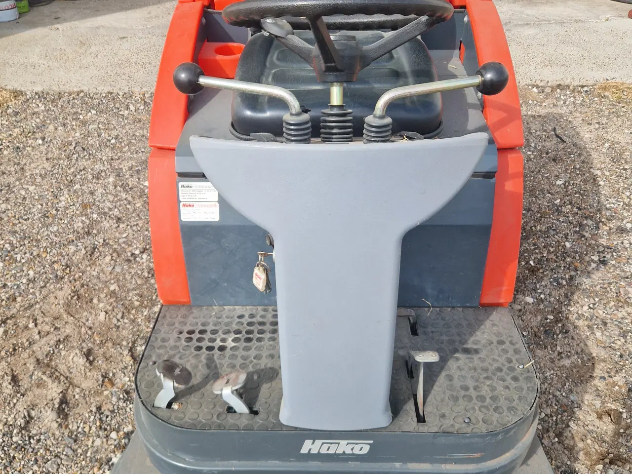 Billede 3 - Hako 980v fejemaskine