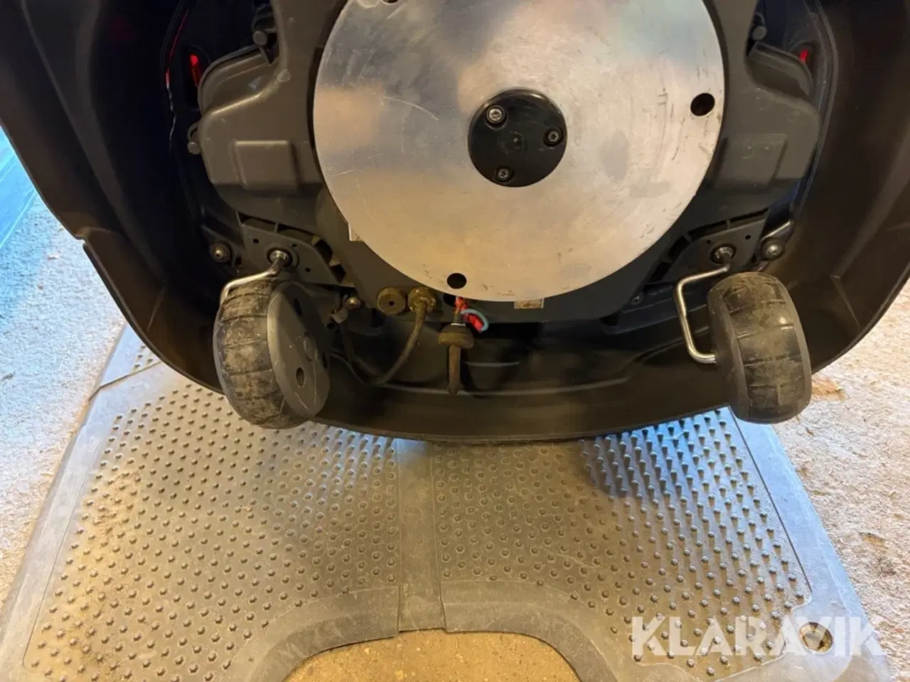 Billede 11 - Robot plæneklipper Husqvarna 550 / 520 2 styk