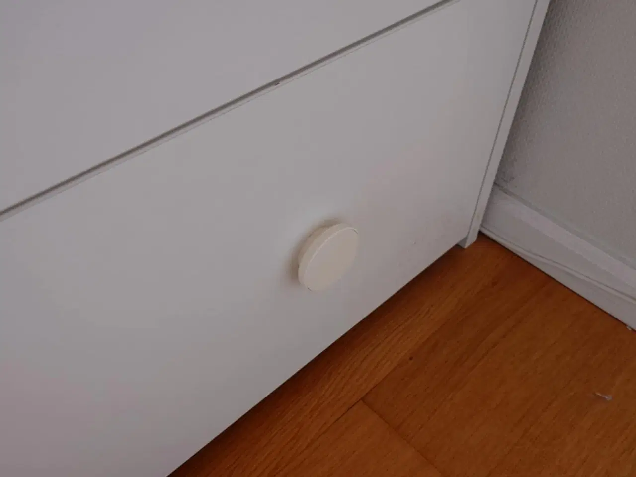 Billede 4 - Hvid seng med skuffer