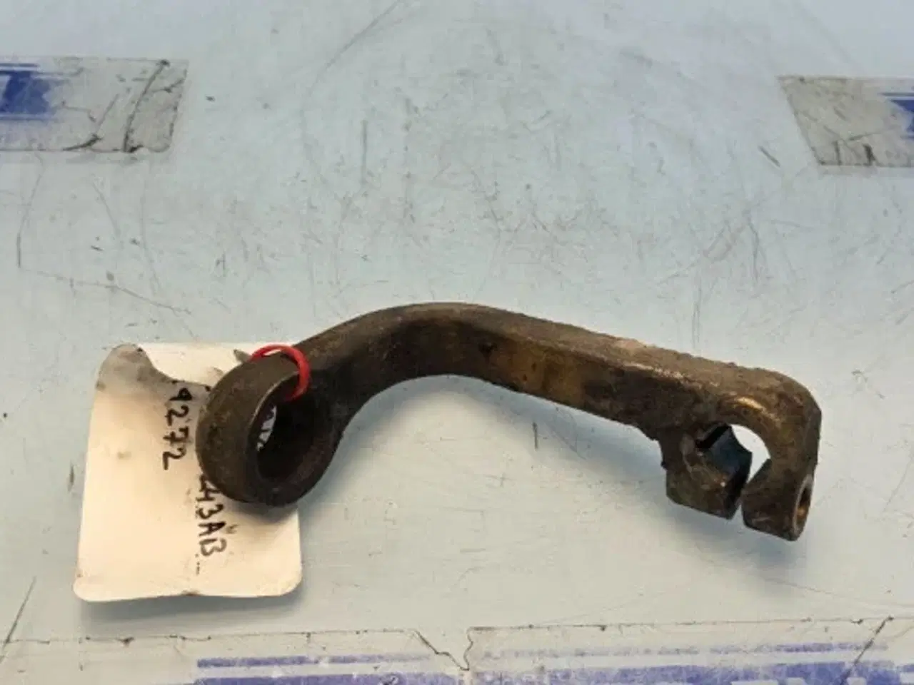 Billede 2 - Ford 8210 Arm E4NN7243AB