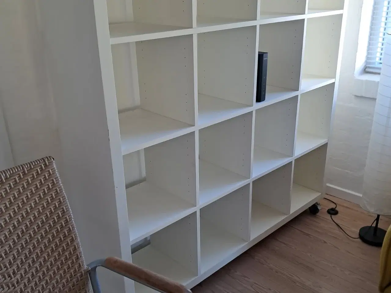 Billede 1 - Hvid reol