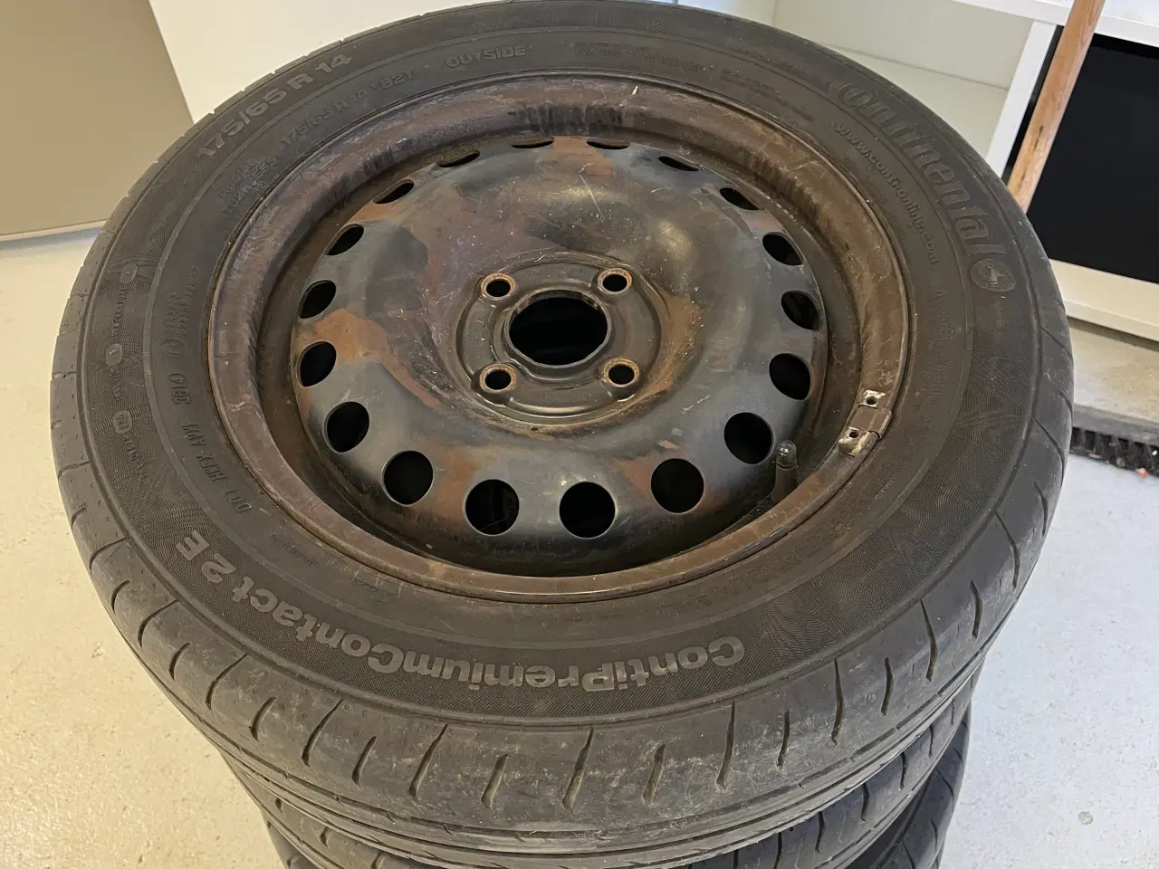 Billede 1 - Fælge m. Dæk Vw up, Seat Mii, Skoda citygo