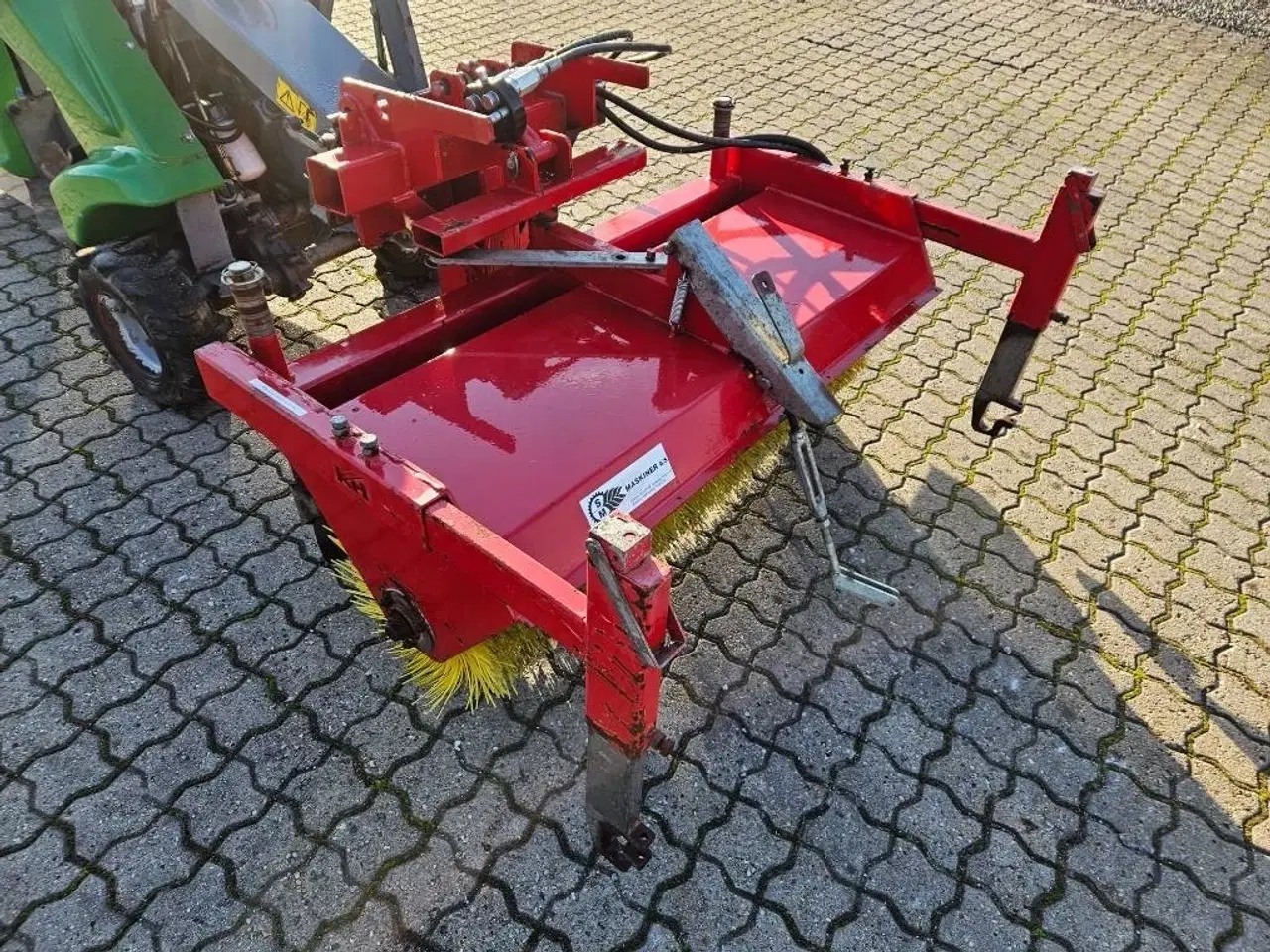 Billede 4 - [Other] minilæsser kost med opsamlerkasse