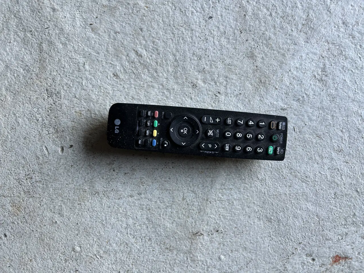 Billede 4 - LG 32 tommer med ophæng til væg