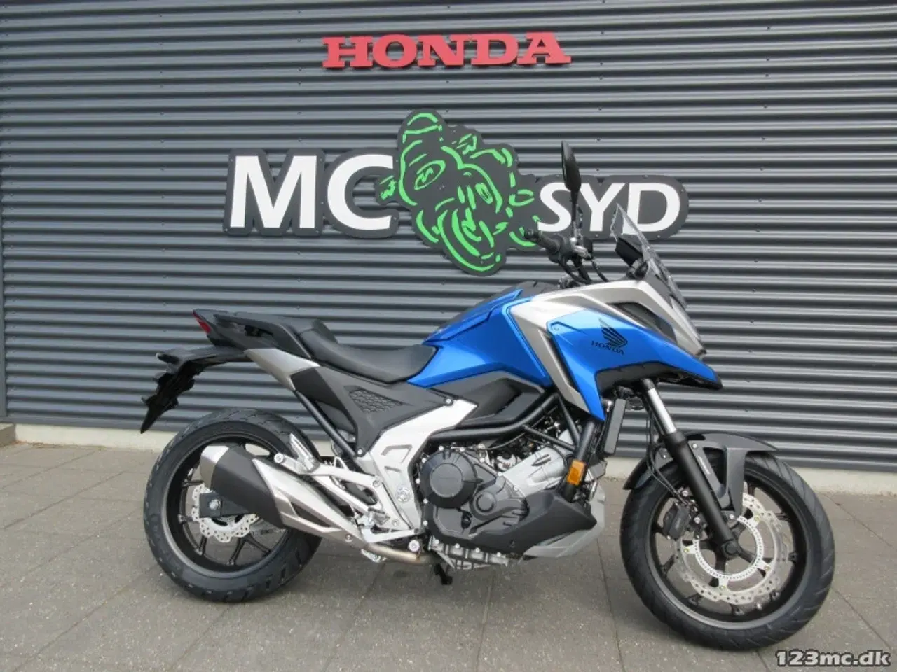 Billede 1 - Honda NC 750 XA MC-SYD BYTTER GERNE  5 ÅRS FABRIKS GARANTI