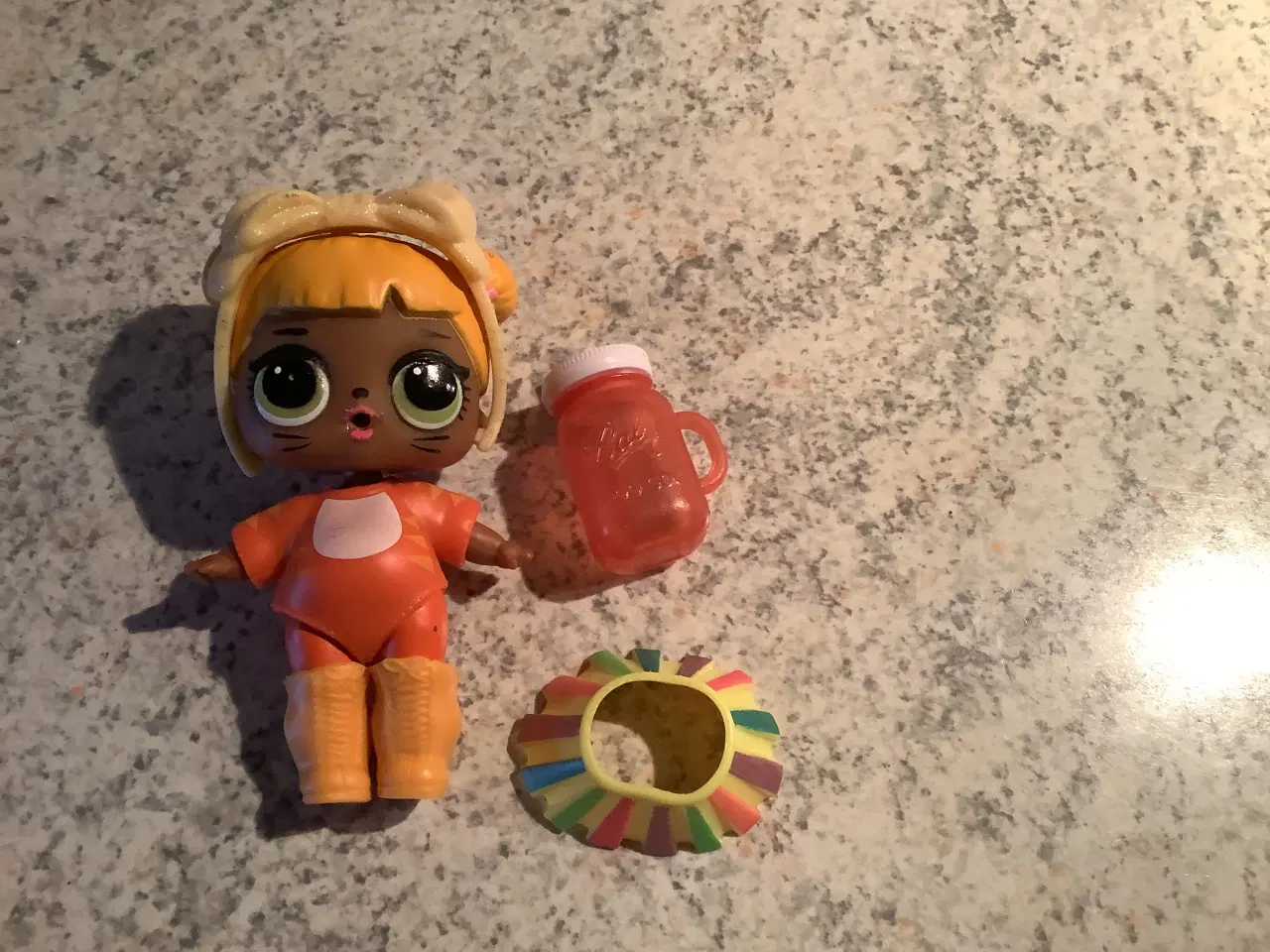 Billede 6 - 6 helt nye LOL surprise dukker med tilbehør 