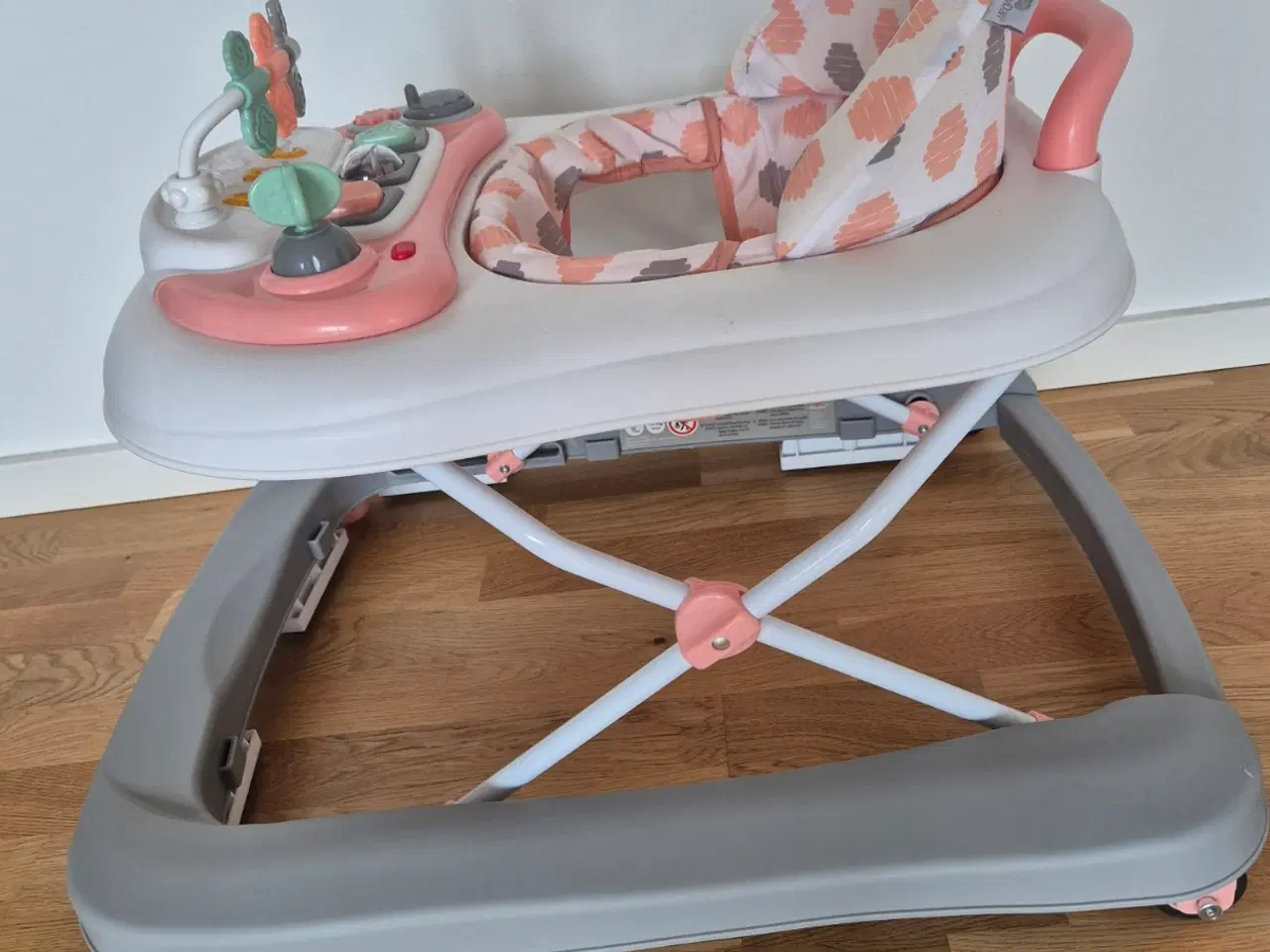 Billede 3 - BabyDan gåstol / gåvogn