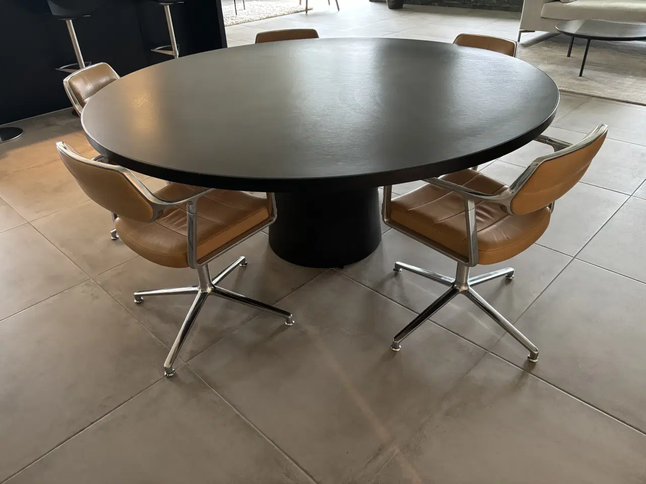 Billede 5 - Moooi Container Table - rundt spisebord Ø 180 cm