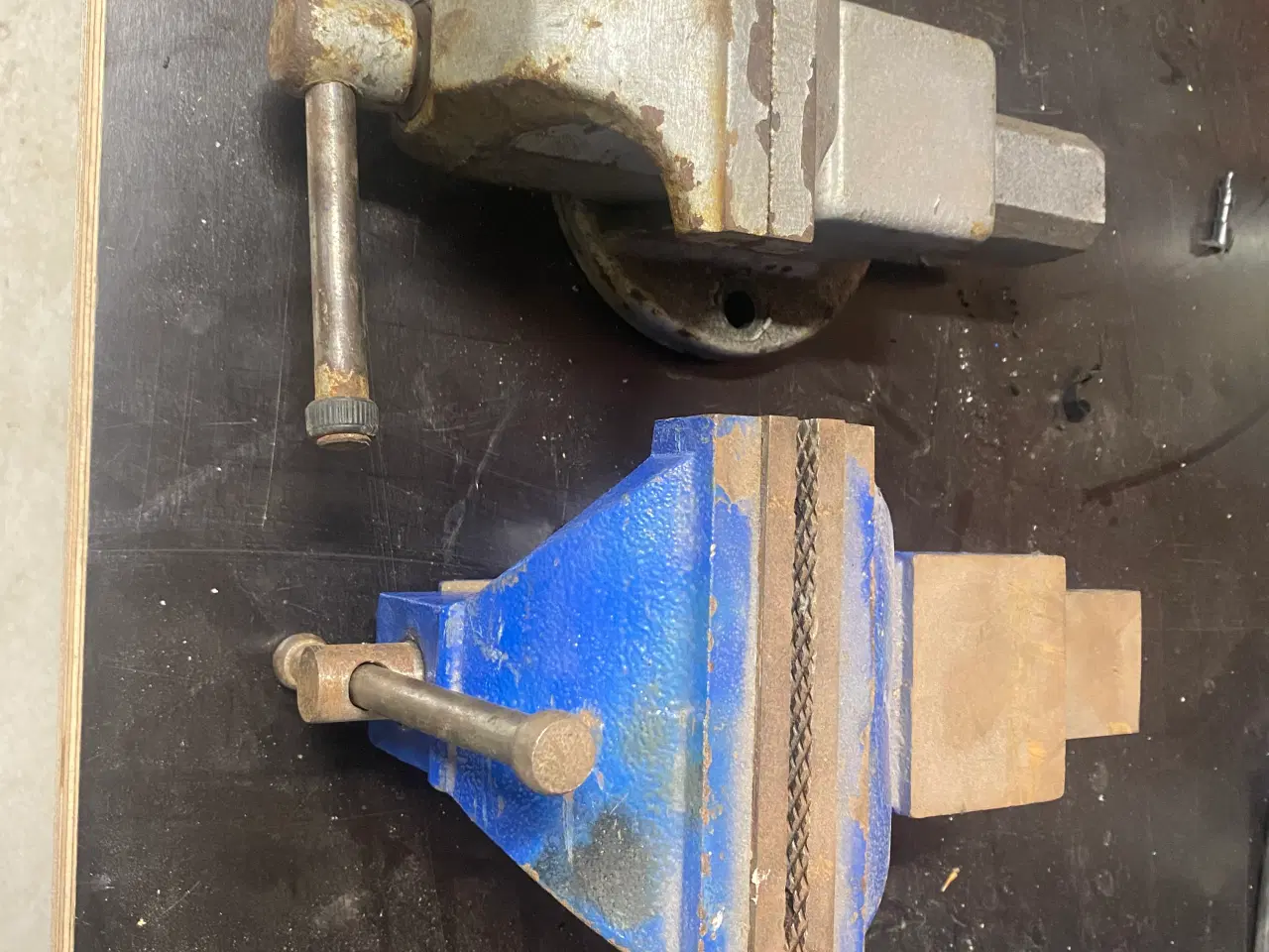 Billede 1 - 2 stk skruestik