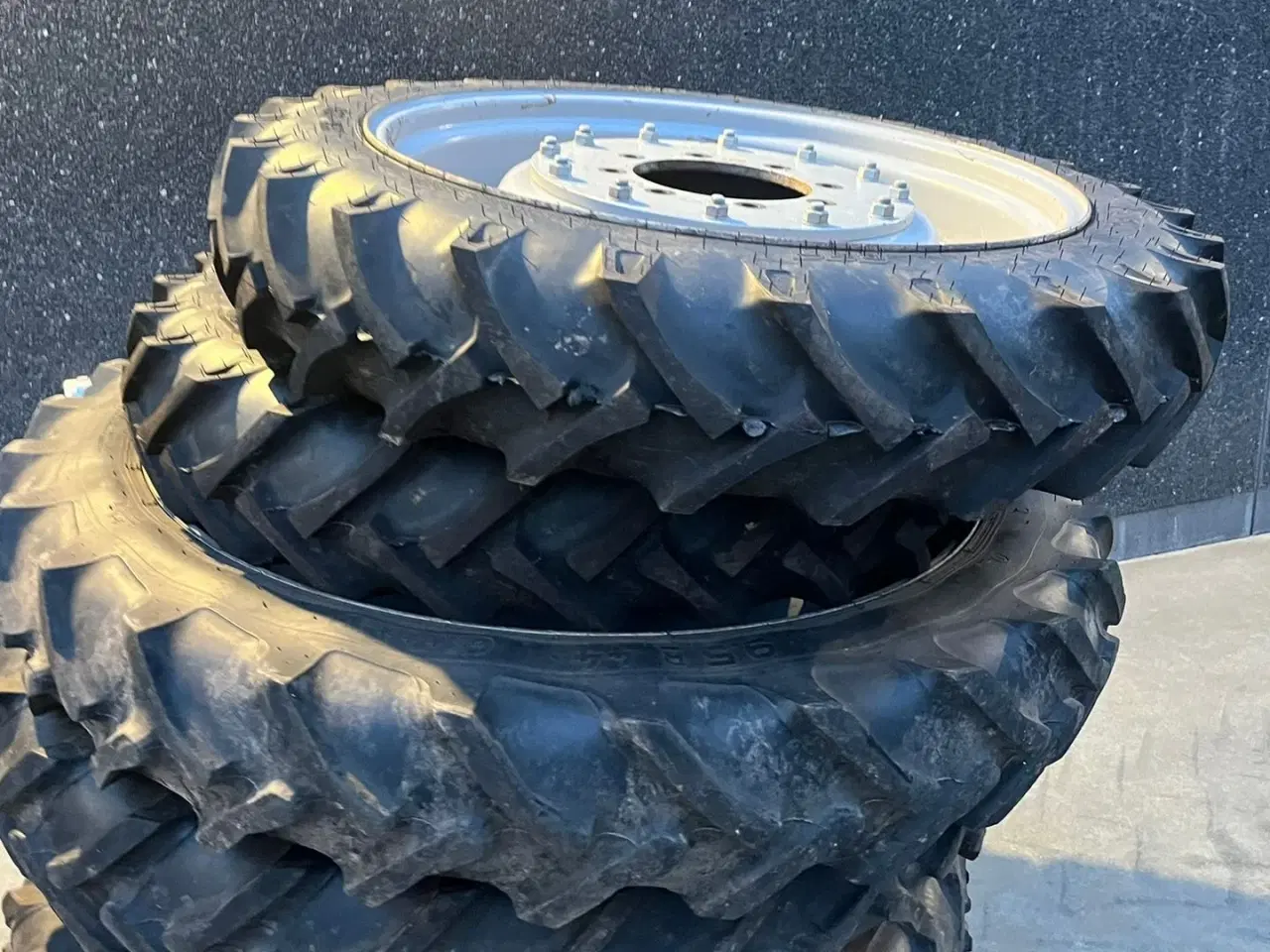 Billede 23 - Massey Ferguson 4255 Meget velholdt traktor med Quicke 640 frontlæsser