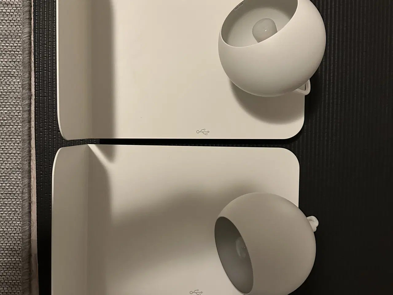 Billede 1 - BALL Wall væglampe med USB stik hvid - 2 stk.