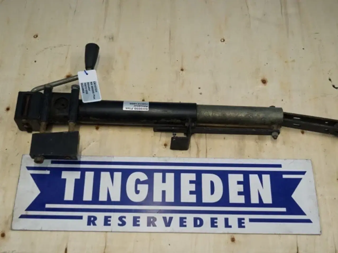 Billede 1 - New Holland BB9090 Plus Aktuator 700721855