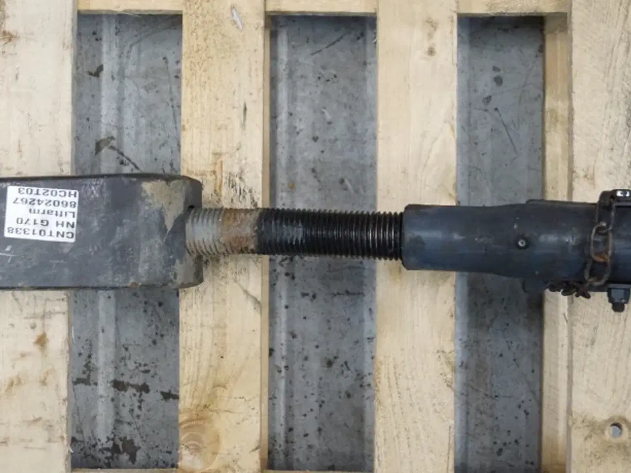 Billede 5 - New Holland 8770 Liftspindel 86024267