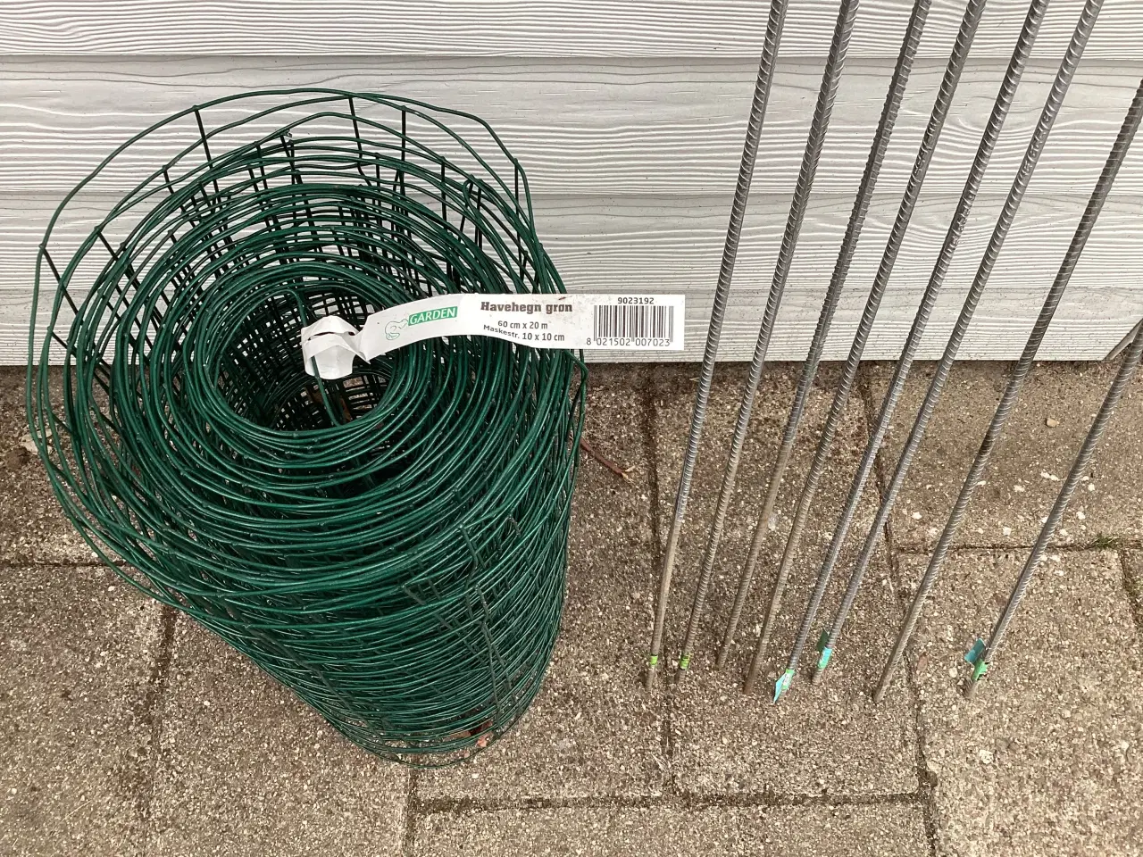 Billede 4 - Trådnet, grønt 20m med 8 stålpæle