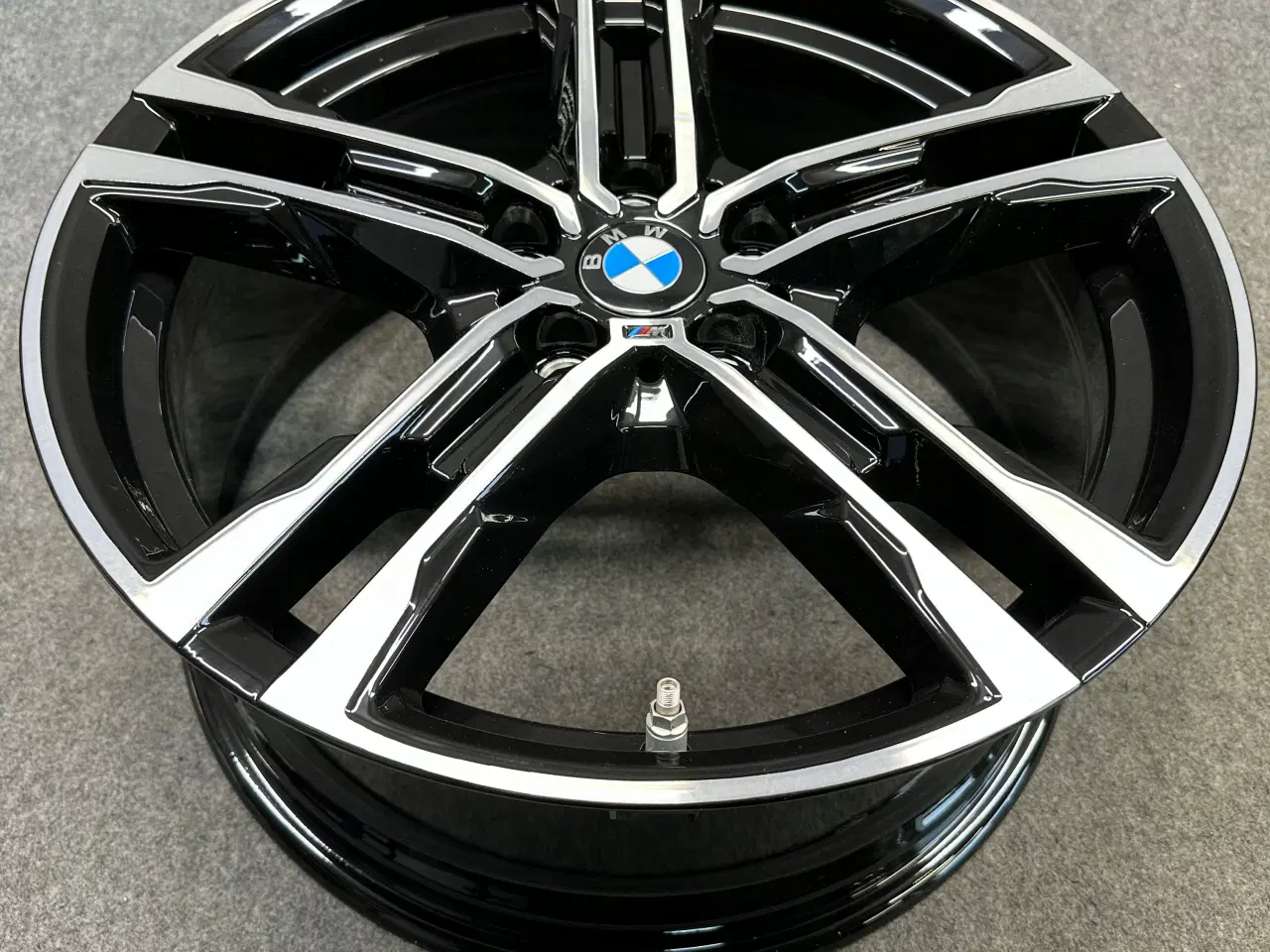 Billede 1 - BMW 1 2 F40 F45 F46 M PAKKET 18” 556M