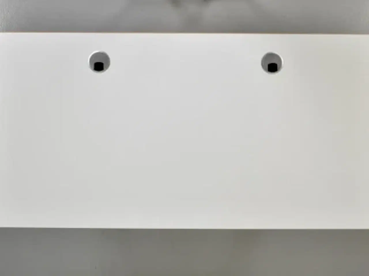 Billede 5 - Hæve-/sænkebord fra duba b8 med hvid plade og grønt stel