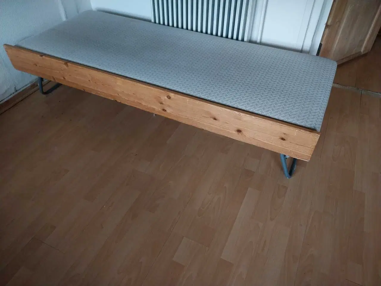 Billede 1 - Gæsteseng