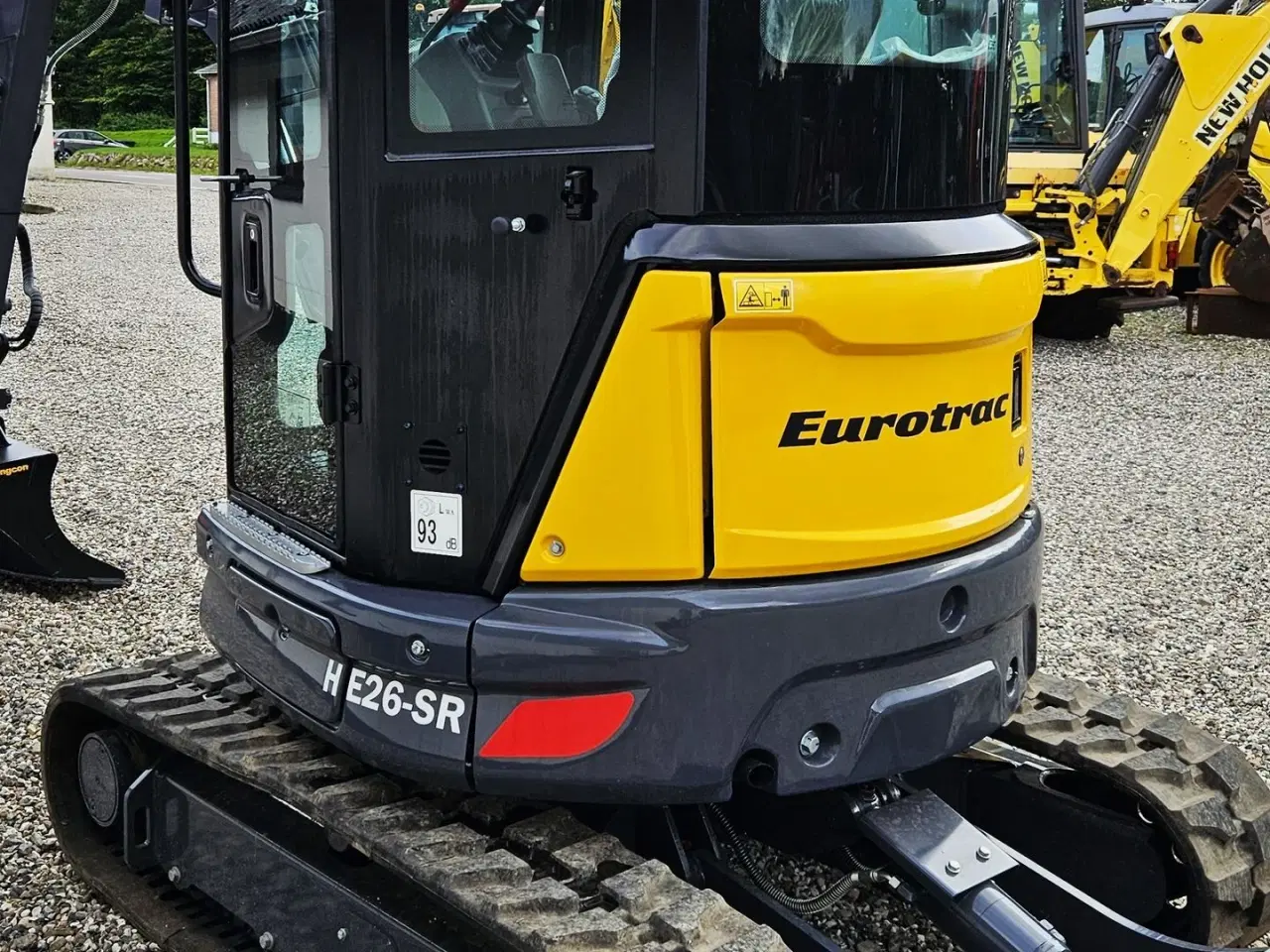 Billede 4 - Eurotrac HE26-SR / fabriksny / Engcon rotortilt / Yanmar motor / skovlsæt