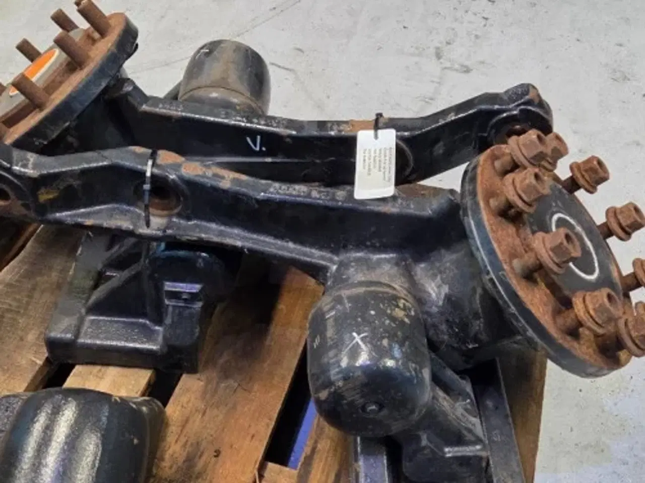 Billede 6 - New Holland CR10.90 Spindel L.  84446945 (8 Stk)