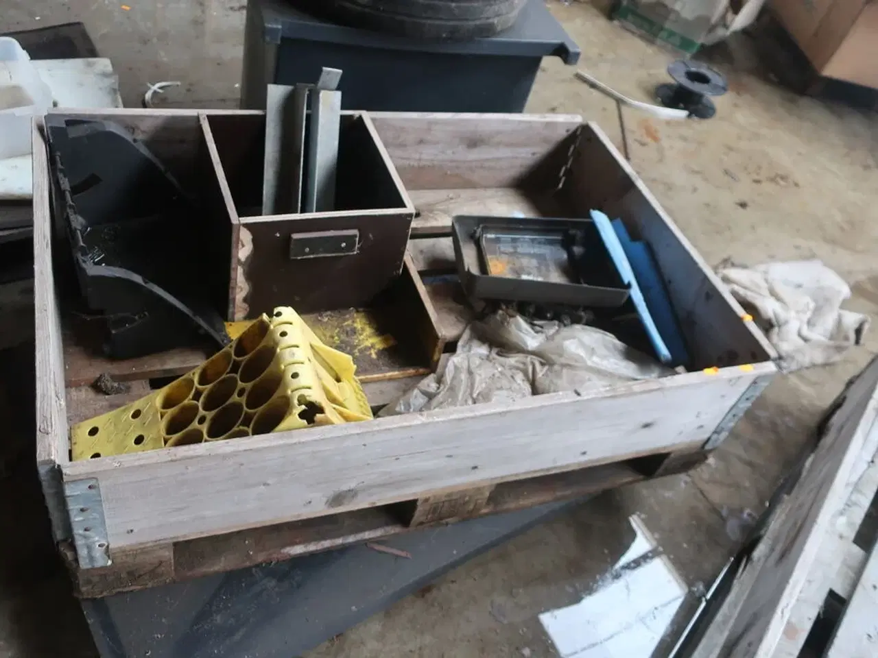 Billede 5 - Div. Paller, pallerammer, reservedele, varelager m.m.