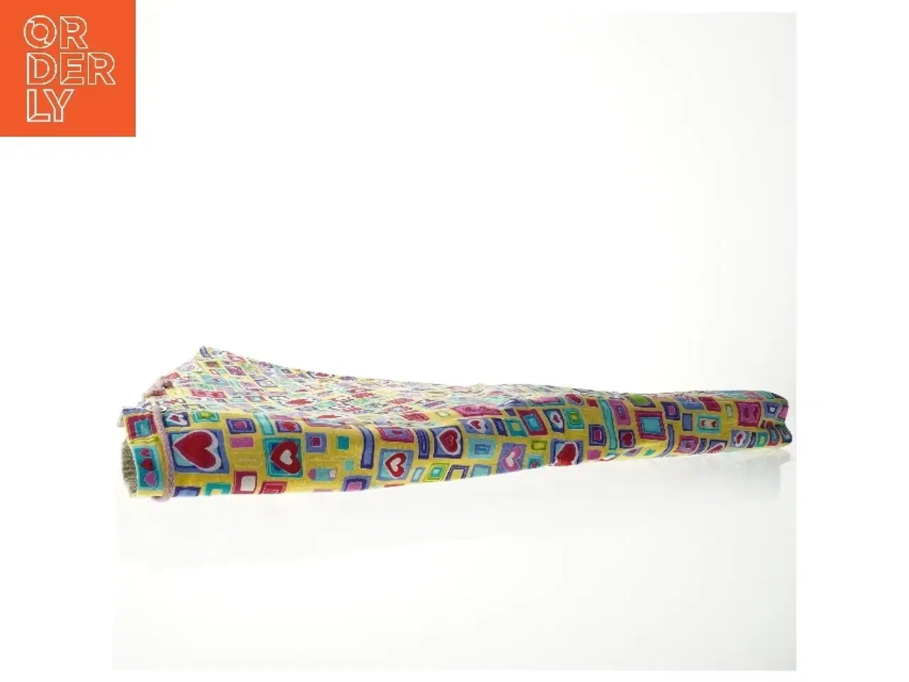 Billede 2 - Mønstret tekstil (str. 144 cm)