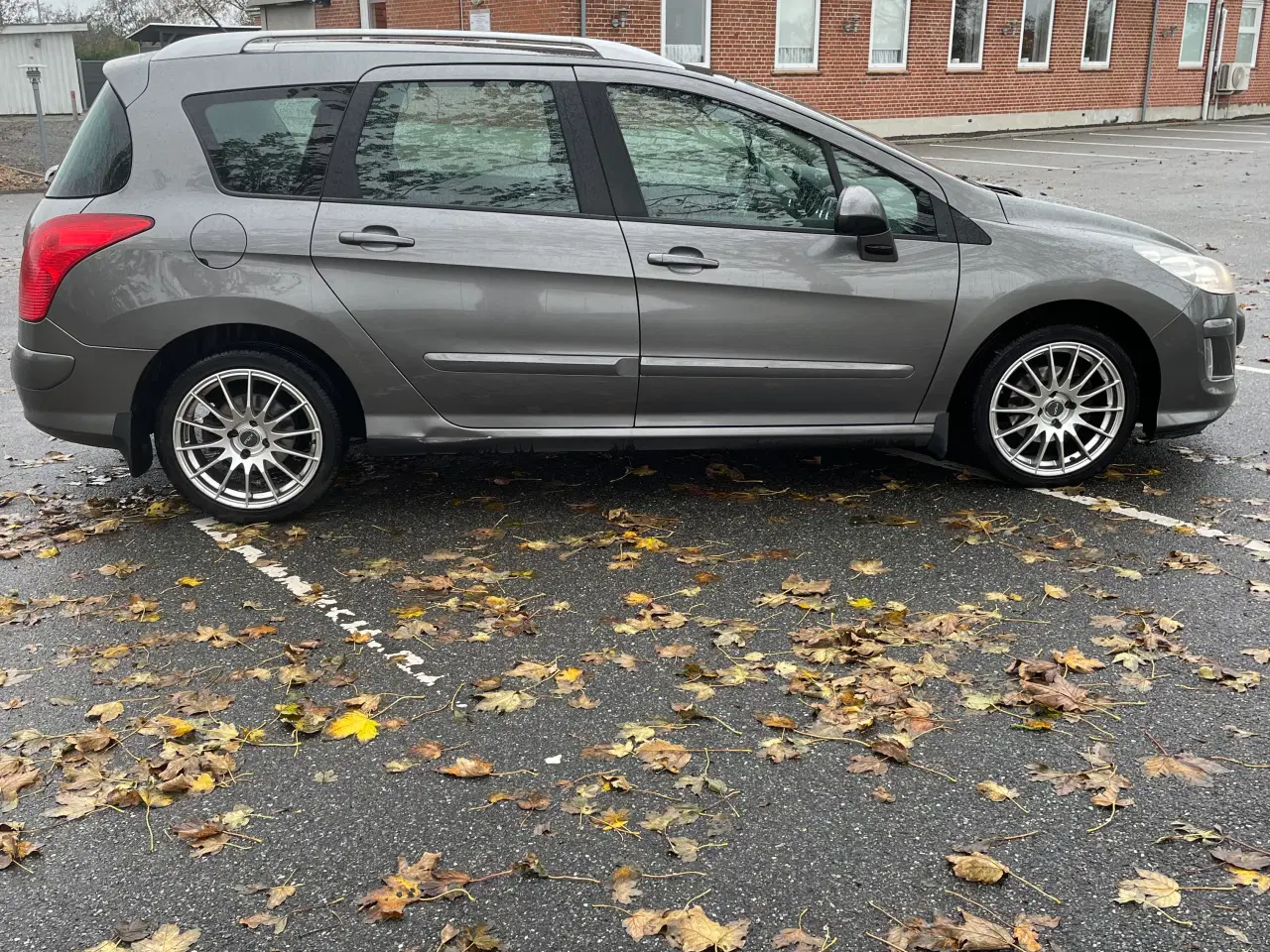 Billede 3 - PEUGEOT 308 1,6 HDI SW 109HK