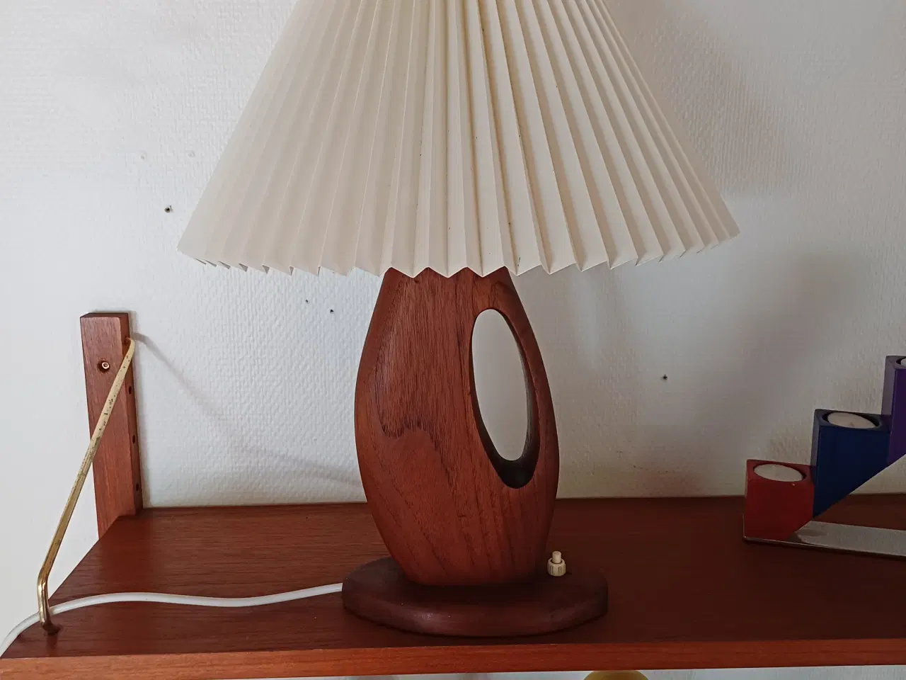 Billede 4 - Teak bordlampe med le klint skræm ø36 