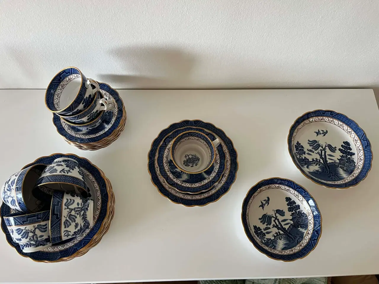 Billede 2 - Real Old Willow te- og frokoststel