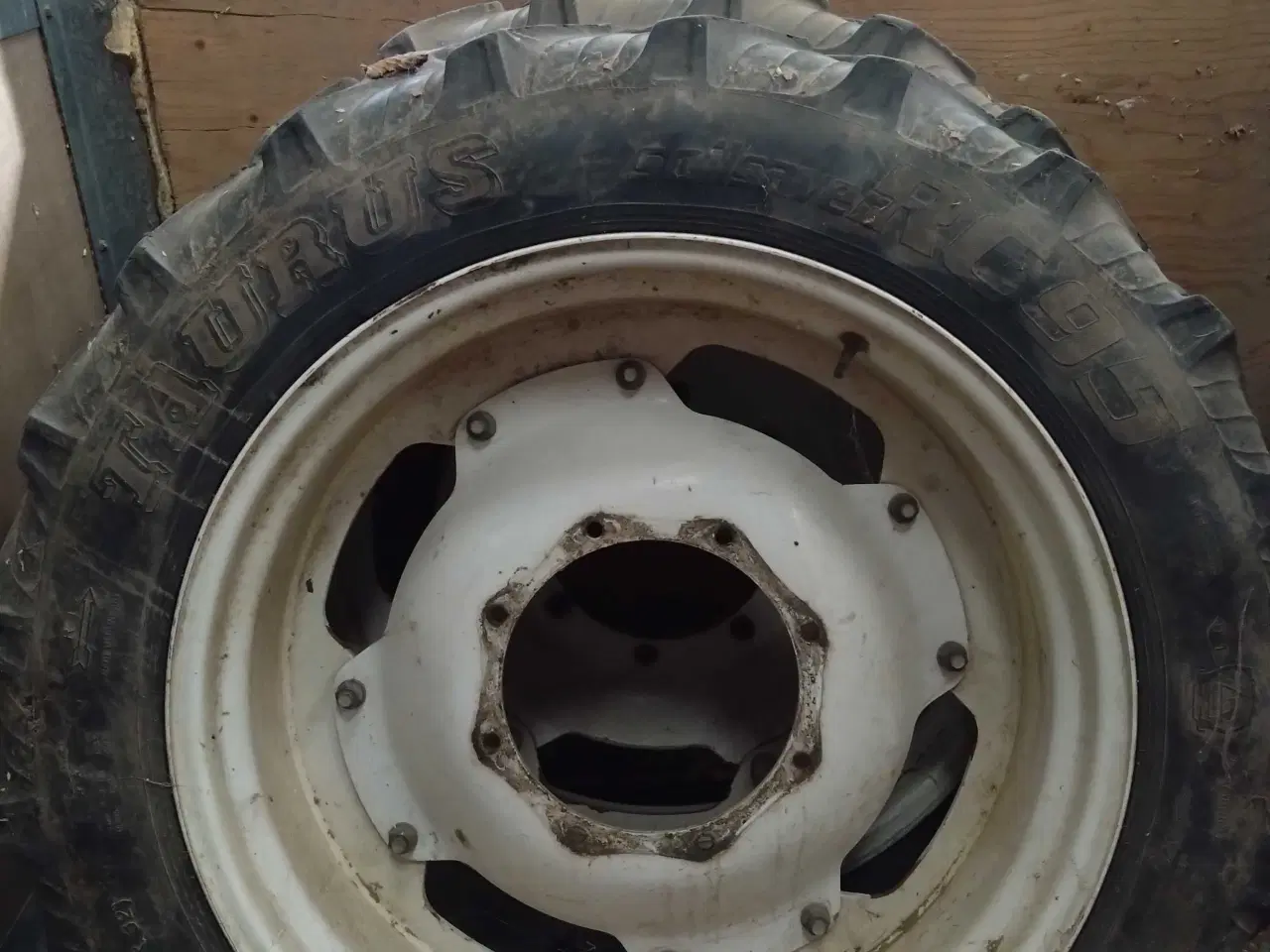 Billede 4 - Sprøjte hjul  270/95R32 og 300/95R46