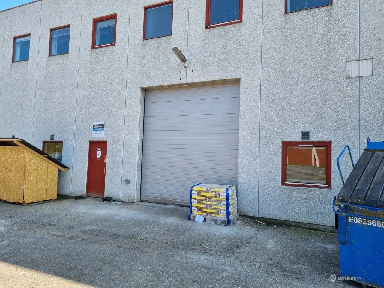 Billede 3 - Lager med port