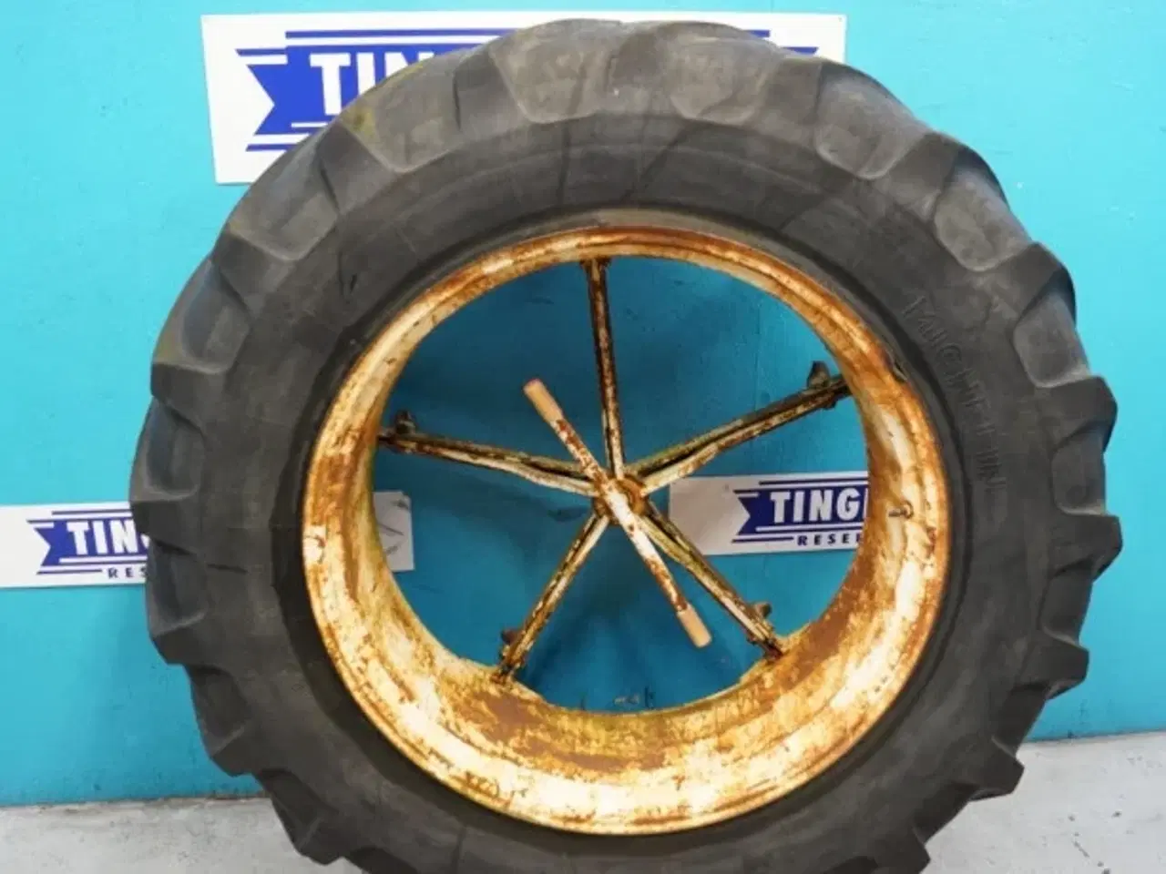 Billede 4 - 38"   16.9-38